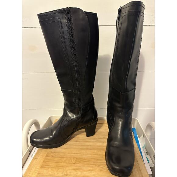 Clarks Loyal Black Leather Heeled Knee High Boots
Block Heels - Picture 1 of 9